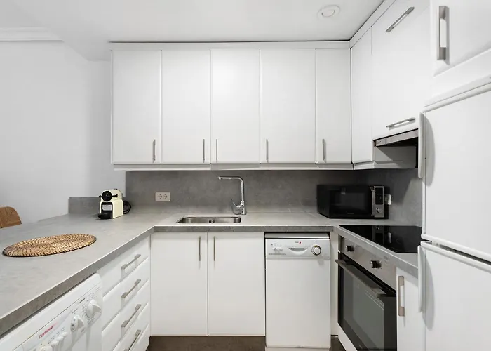 Balcon De Gigantes Puerto de Santiago (Tenerife)